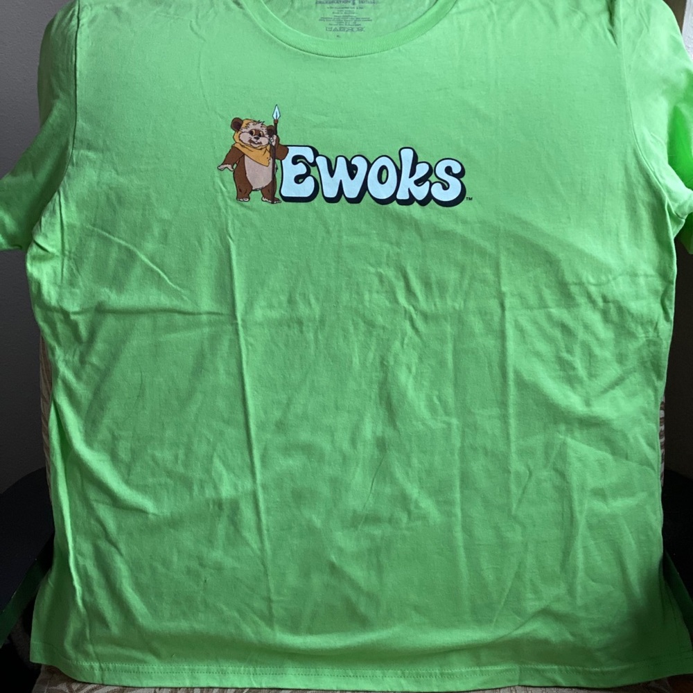 New Stars Wars Ewok character shirt XL